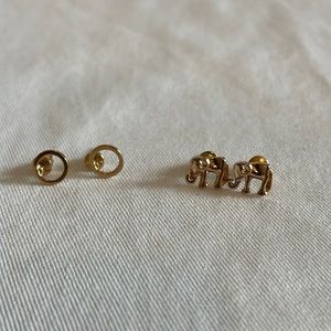 Gold Tone Elephant/Circle Earrings